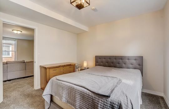 23-3rd St NE-023