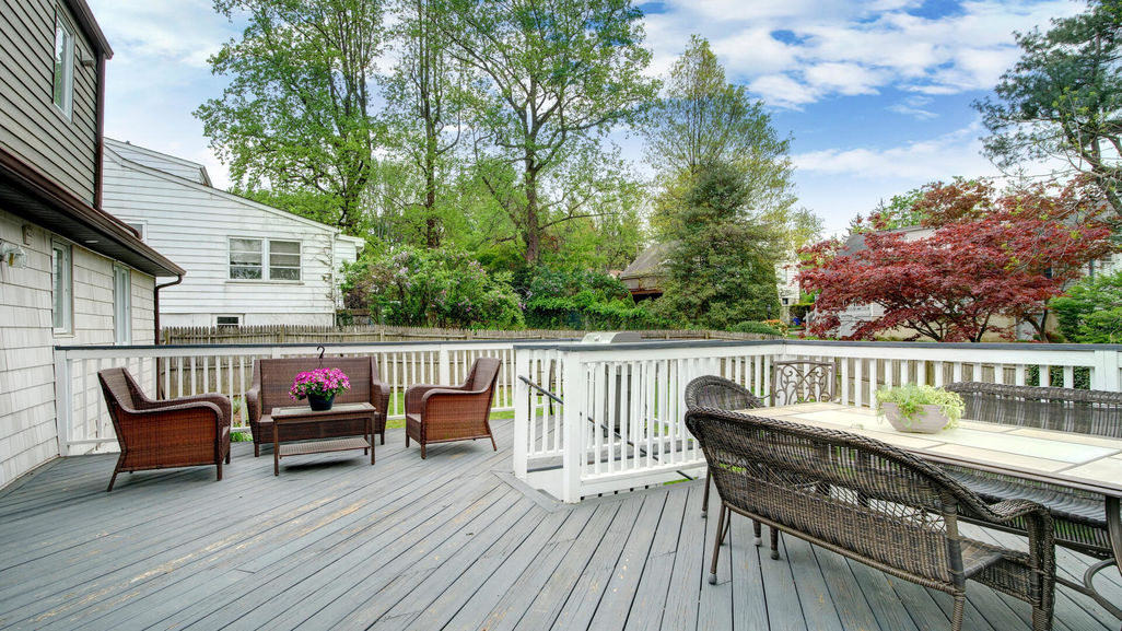 11 Byrne Mawr Rd -Deck 1