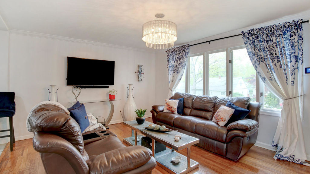 11 Byrne Mawr Rd-Living Room