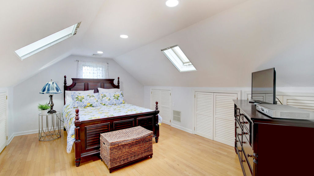 11 Byrne Mawr Rd-Master Bedroom