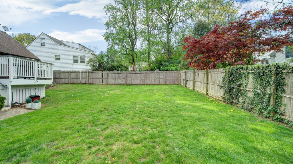 11 Byrne Mawr Rd-Yard