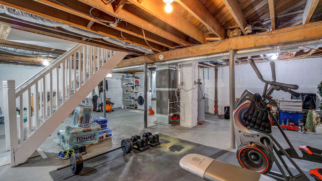 25 Seaman Rd -Basement