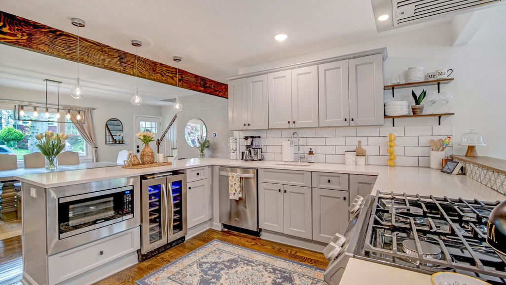 25 Seaman Rd -Kitchen 1