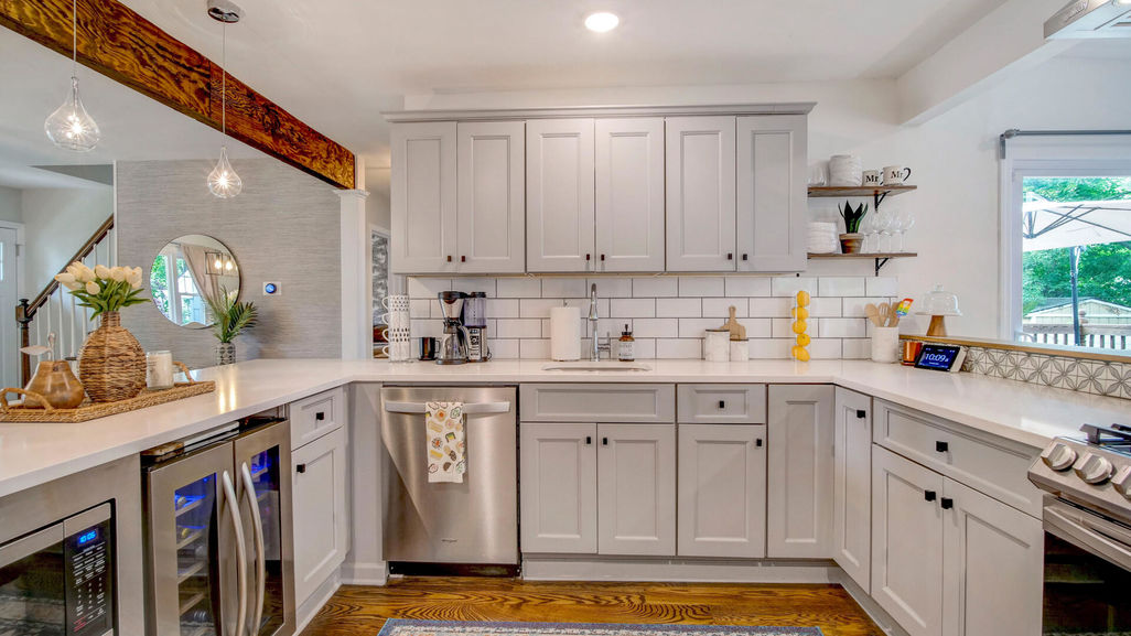 25 Seaman Rd -Kitchen 2