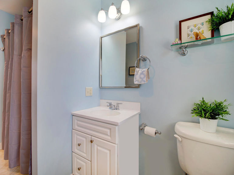44 White Birch Rd Morris-Hallway Bathroom 2