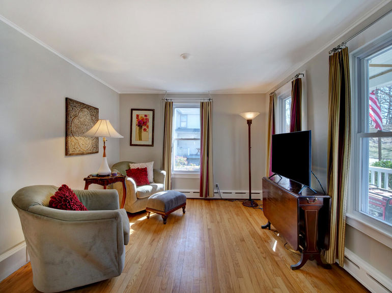 44 White Birch Rd Morris- Living Room 1
