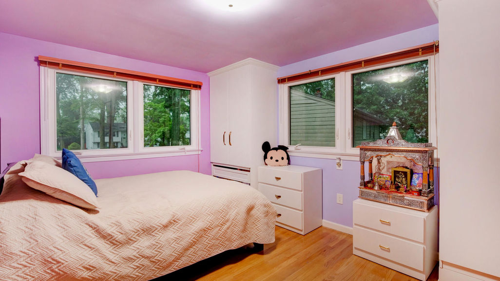 79 N Mitchell Ave Livingston-Bedroom 2