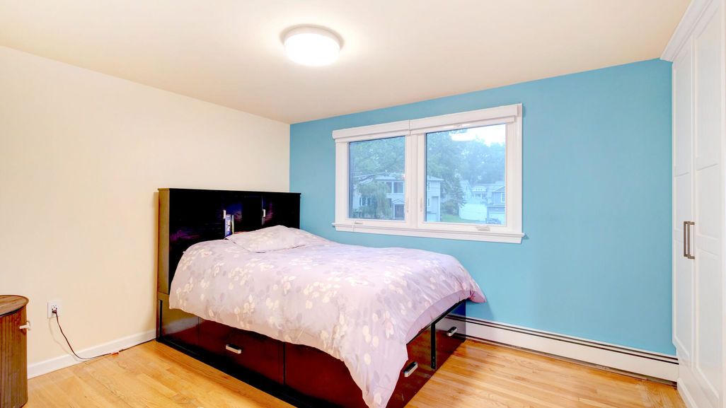 79 N Mitchell Ave Livingston-Bedroom 3