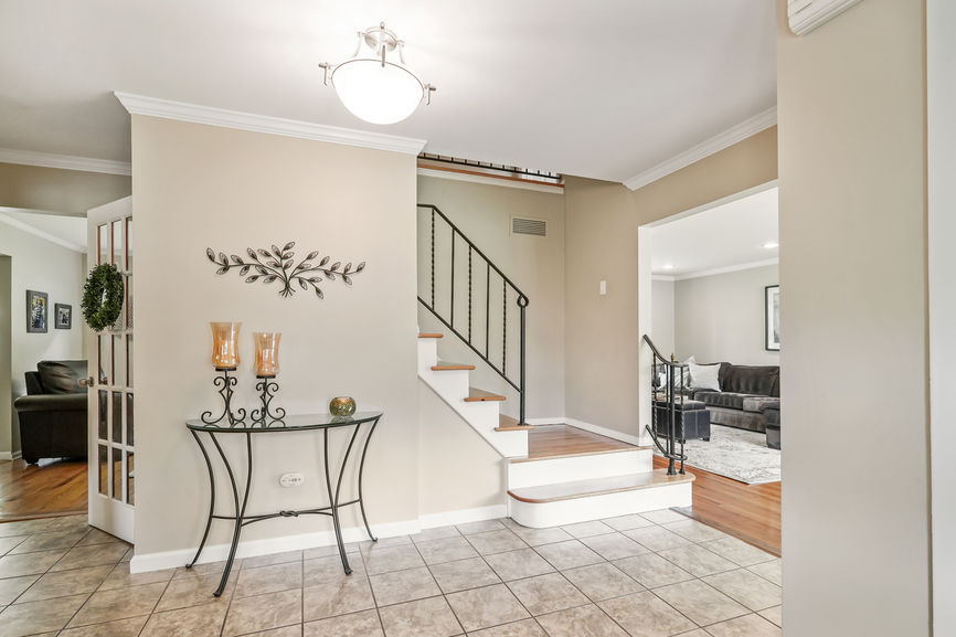 Foyer with LR and FR