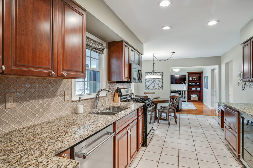 Kitchen 2 with FR