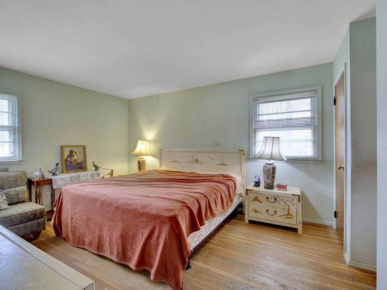 Master bedroom 1 low resolution