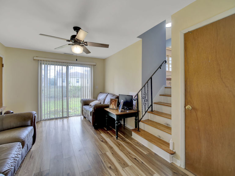 family room 1 low resolution