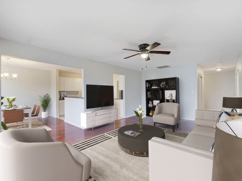 30 Gracie Rd East Hanover NJ-large-013-006-Living Room-1334×1000-72dpi (1)