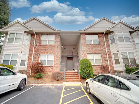 30 Gracie Rd East Hanover NJ-large-001-023-Exterior Front-1333×1000-72dpi