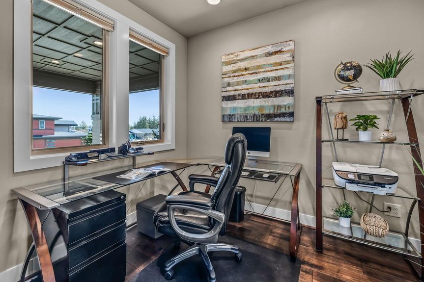 Private office in Bend Oregon home