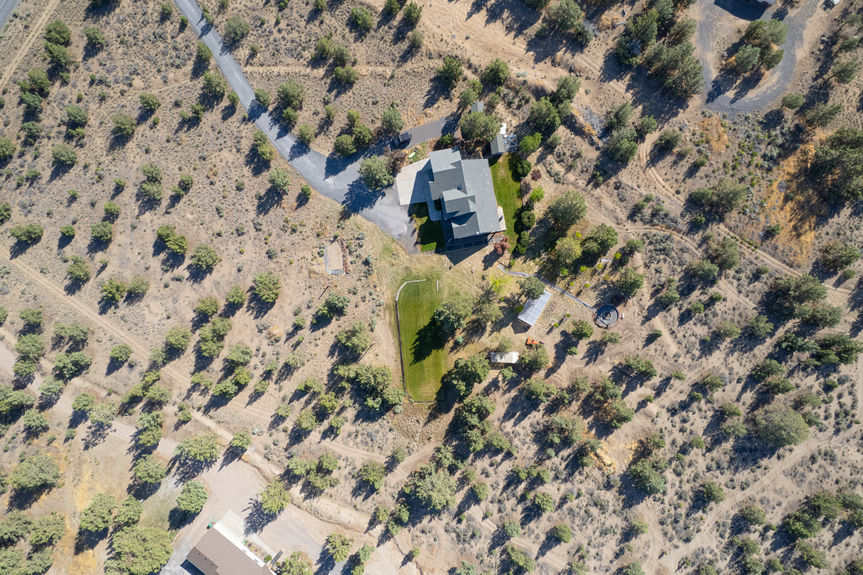 Central-Oregon-Powell-Butte-5-Acre-Property-Cascade-Smith-Rock-Views