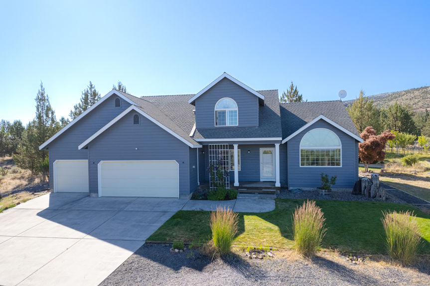 Central-Oregon-Powell-Butte-5-Acre-Property-Cascade-Smith-Rock-Views