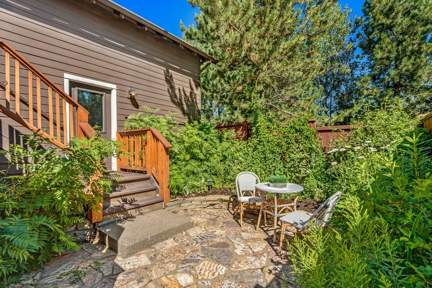 19394 SW Laurelhurst Way Bend Oregon Westside Home Tiffany Vasquez 8