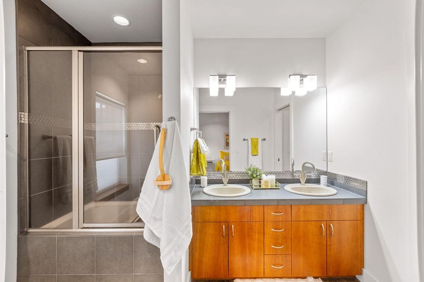 20230710032822664343000000-o