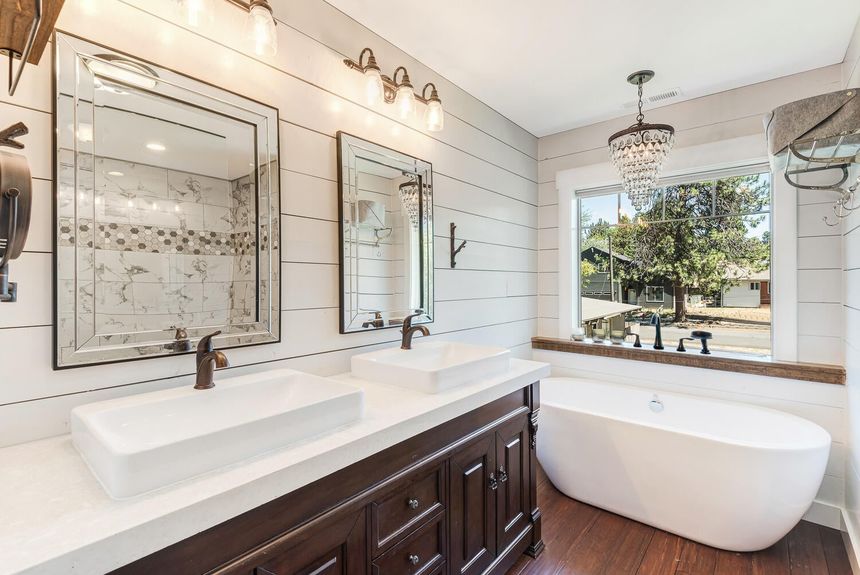 454 NE Burnside Ave Bend Oregon Tiffany Vasquez Realtor 5