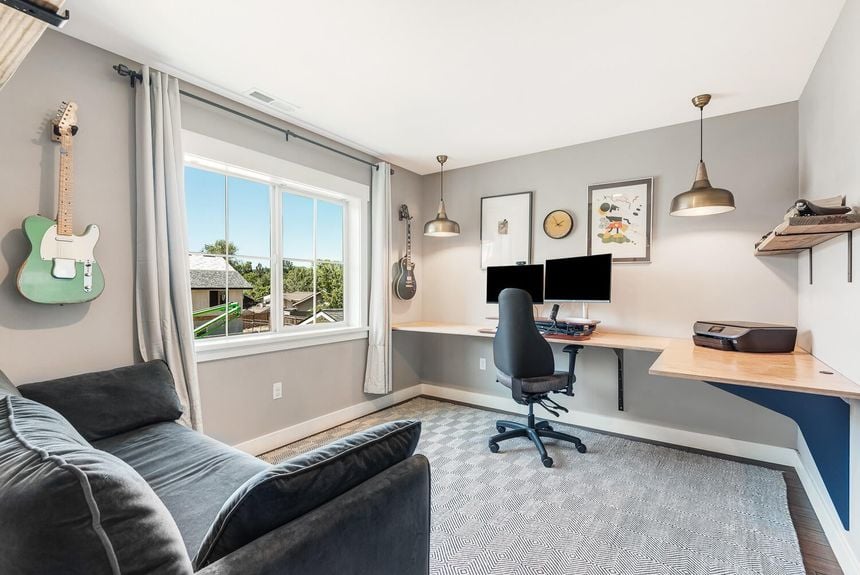 454 NE Burnside Ave Bend Oregon Tiffany Vasquez Realtor 8