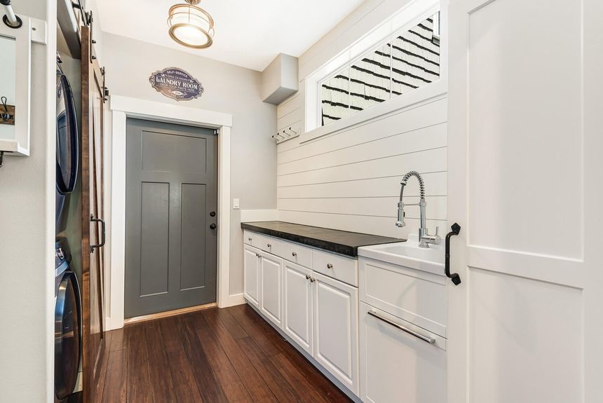 454 NE Burnside Ave Bend Oregon Tiffany Vasquez Realtor 9