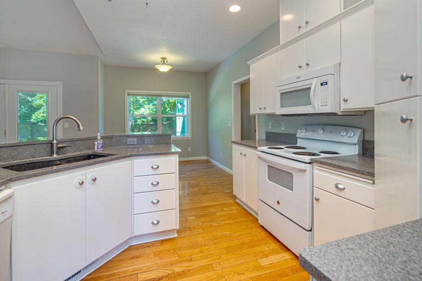 63341 Brightwater Drive Bend Oregon Mountain View13