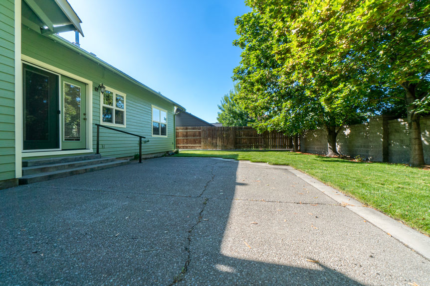 63341 Brightwater Drive Bend Oregon Mountain View9