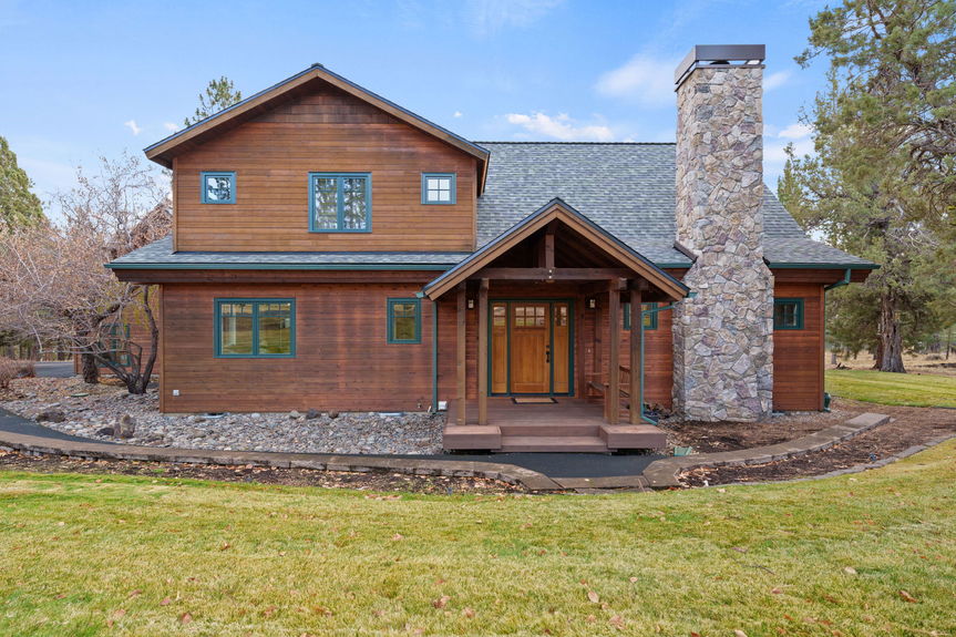 16045 Fox Ridge Tiffany Vasquez Bend Real Estate Bend Oregon LifeinBend31-web-or-mls-Riley Visuals-32