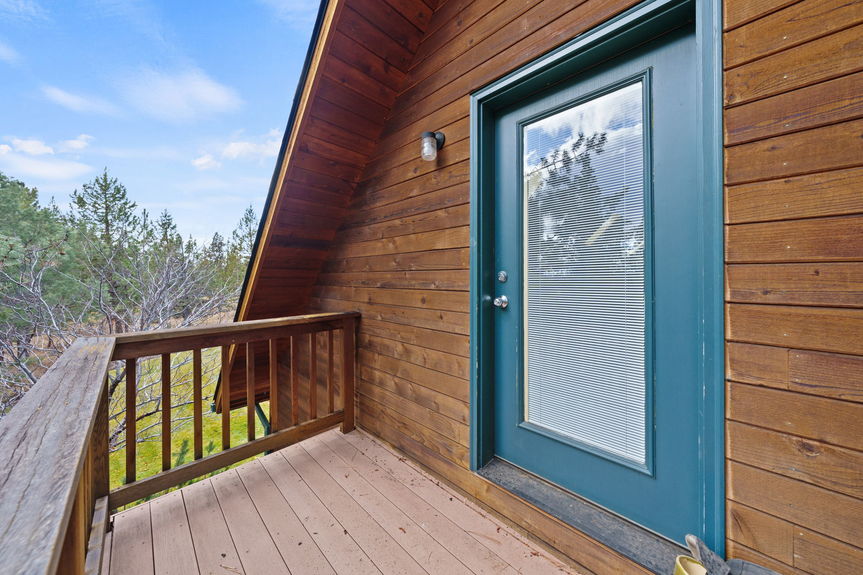 16045 Fox Ridge Tiffany Vasquez Bend Real Estate Bend Oregon LifeinBend48-web-or-mls-Riley Visuals-49