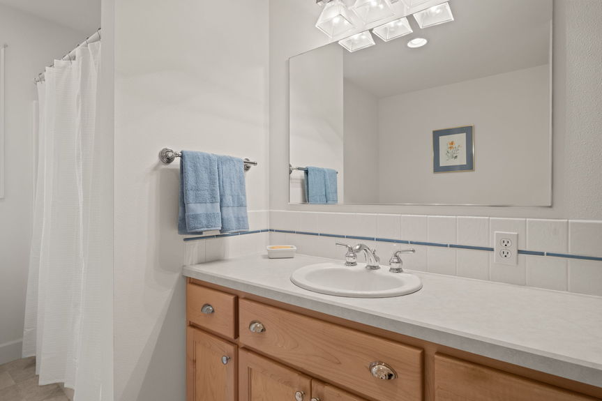16045 Fox Ridge Tiffany Vasquez Bend Real Estate Bend Oregon LifeinBend80-web-or-mls-Riley Visuals-81