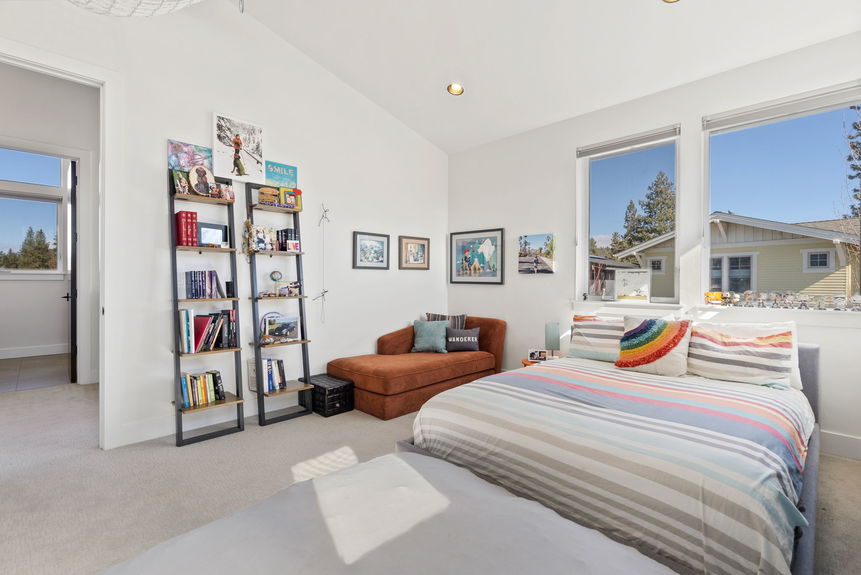 2728 NW Lemhi Pass Drive Bend ORegon21