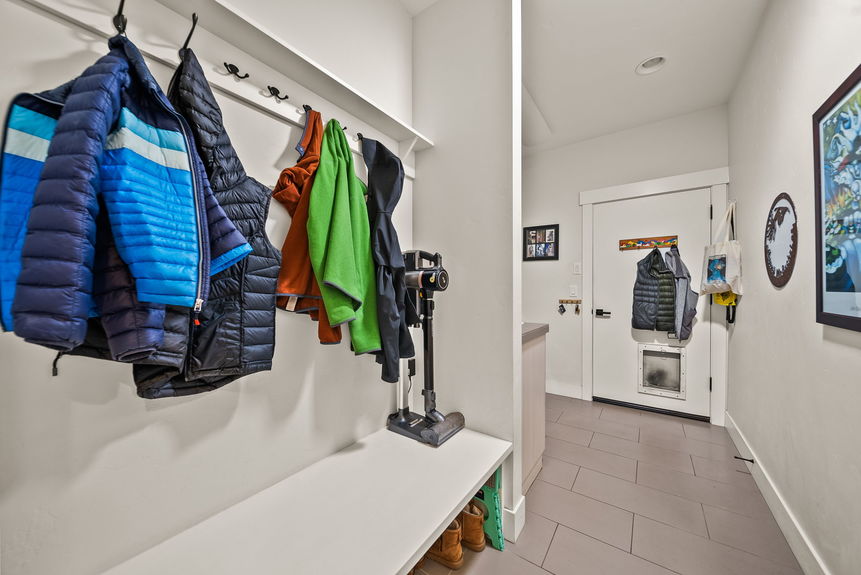 2446 NW Drouillard Ave Bend 16-web-or-mls-Riley Visuals-16