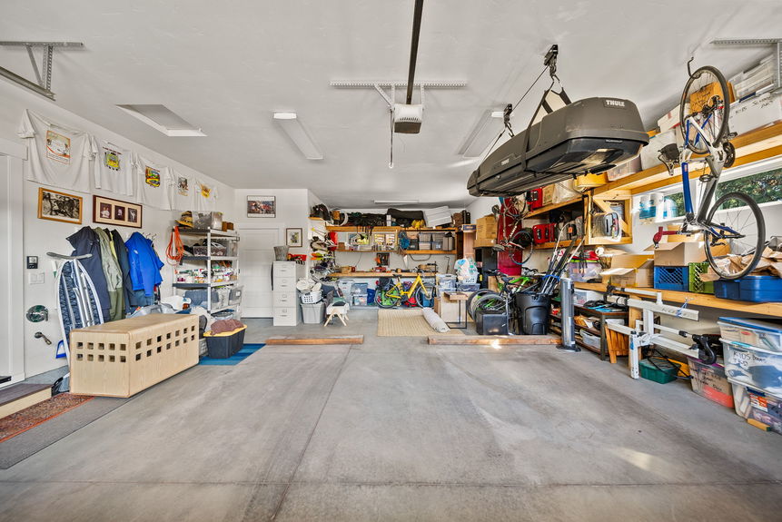 2446 NW Drouillard Ave Bend 22-web-or-mls-Riley Visuals-22