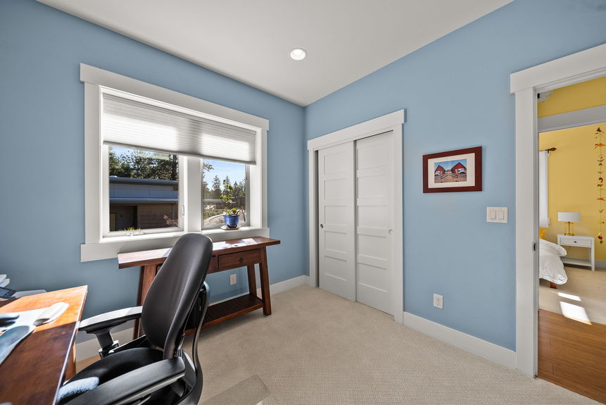 2446 NW Drouillard Ave Bend 5-web-or-mls-Riley Visuals-5