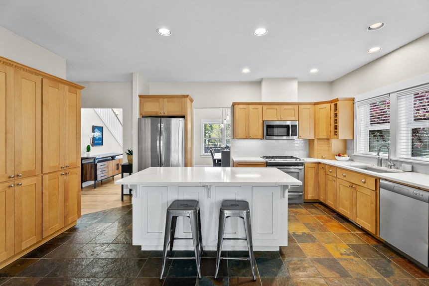 2443 NW Awbrey Rd Bend Tiffany Vasquez42-web-or-mls-Riley Visuals-42