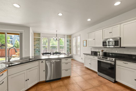 2287 NW Meadow Ct Bend Shevlin Meadow Summit West Tiffany Vasquez Top 1% Bend Realtor