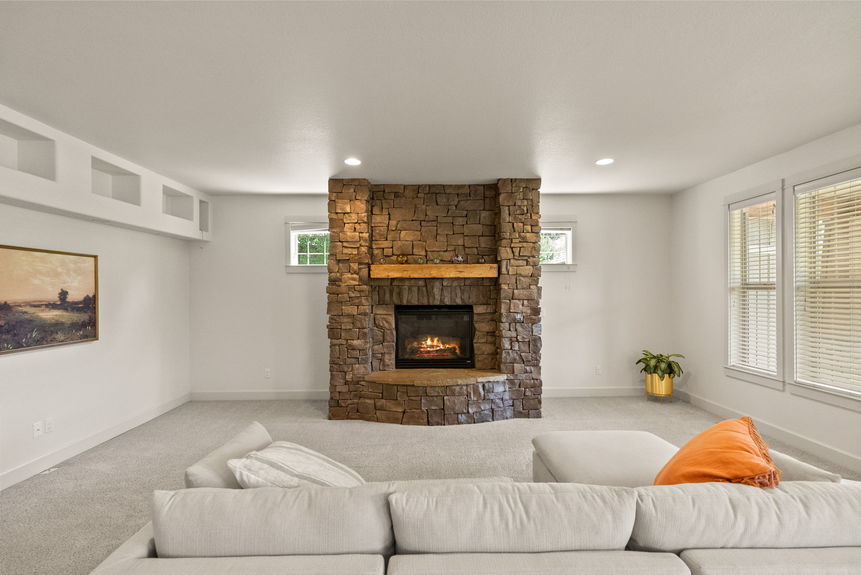 2287 NW Meadow Ct Bend29-web-or-mls-Riley Visuals-29