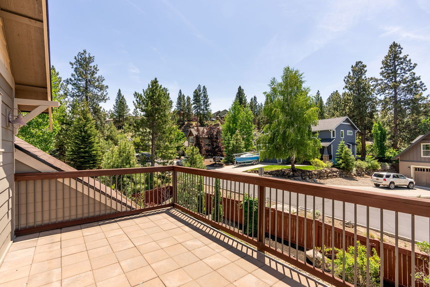 2287 NW Meadow Ct Bend44-web-or-mls-Riley Visuals-44