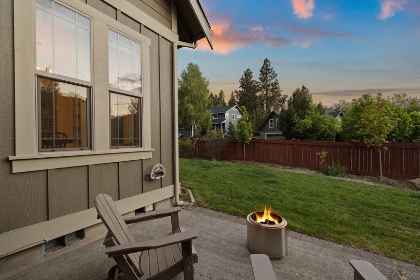 2287 nw meadow ct26-web-or-mls-Riley Visuals-26