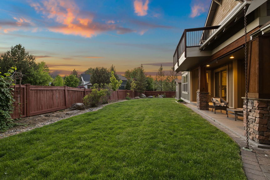 2287 nw meadow ct29-web-or-mls-Riley Visuals-29