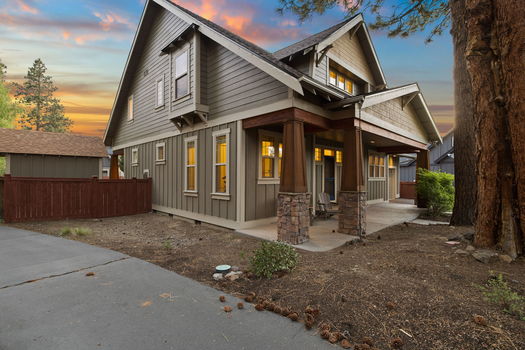 2287 nw meadow ct35-web-or-mls-Riley Visuals-35