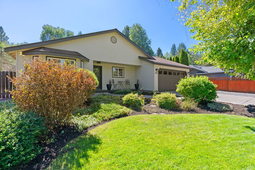 1671 NE Meerkat Bend Oregon 1671 NE Meerkat Bend Oregon 5-web-or-mls-Riley Visuals-5