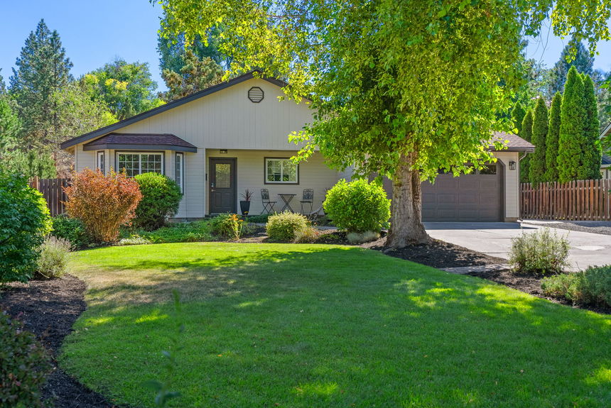 1671 NE Meerkat Bend Oregon 1671 NE Meerkat Bend Oregon 68-web-or-mls-Riley Visuals-68