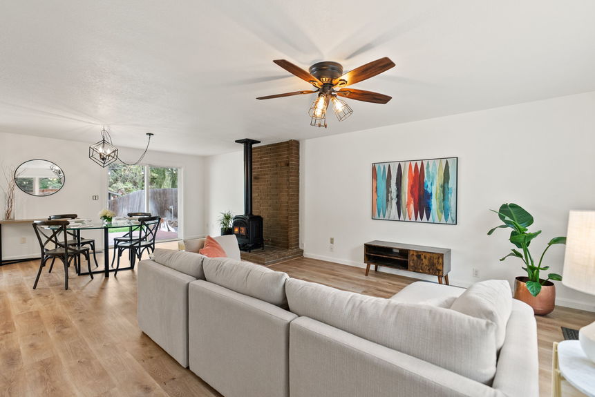 2858 NE Canyon Park Dr Bend OR42