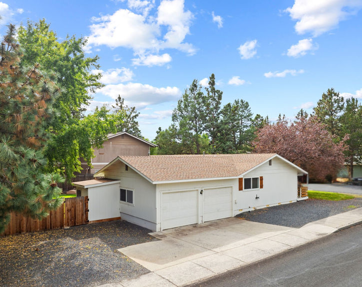 2858 NE Canyon Park Drive pad