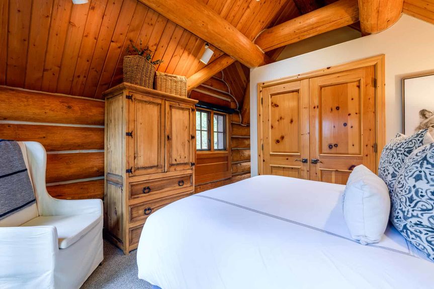 105 SUNNYRIDGE PLACE &#8211; Gallery Img 3