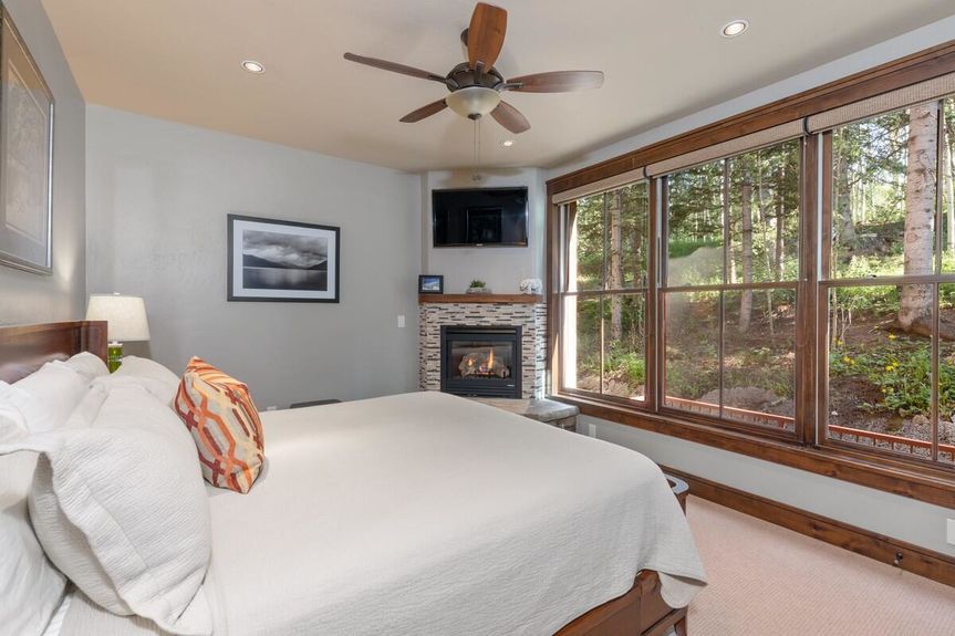 12 TRAILS EDGE LANE Gallery Image 8