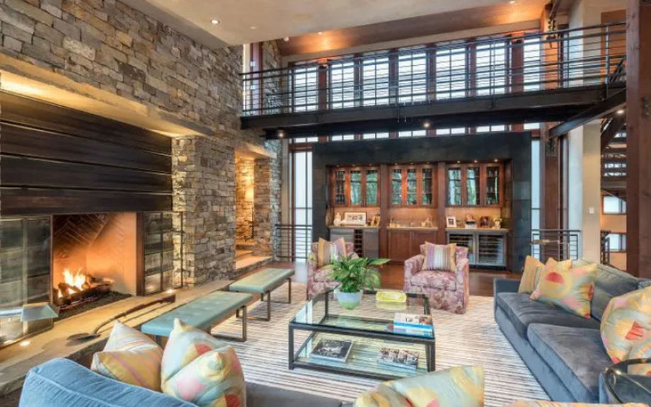 135 Palmyra Dr Gallery Image 1 1