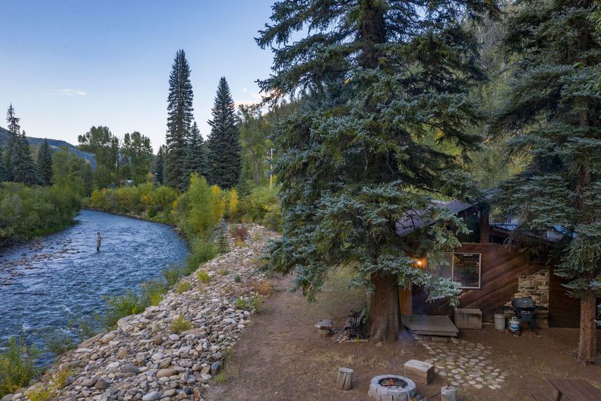 26569 County Road Gallery Image 2